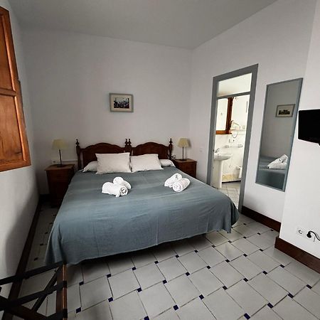 Hotel Entreolivos El Pedroso Kültér fotó