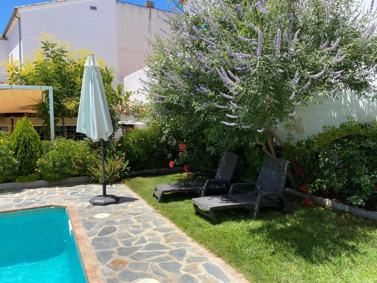 Hotel Entreolivos El Pedroso Kültér fotó