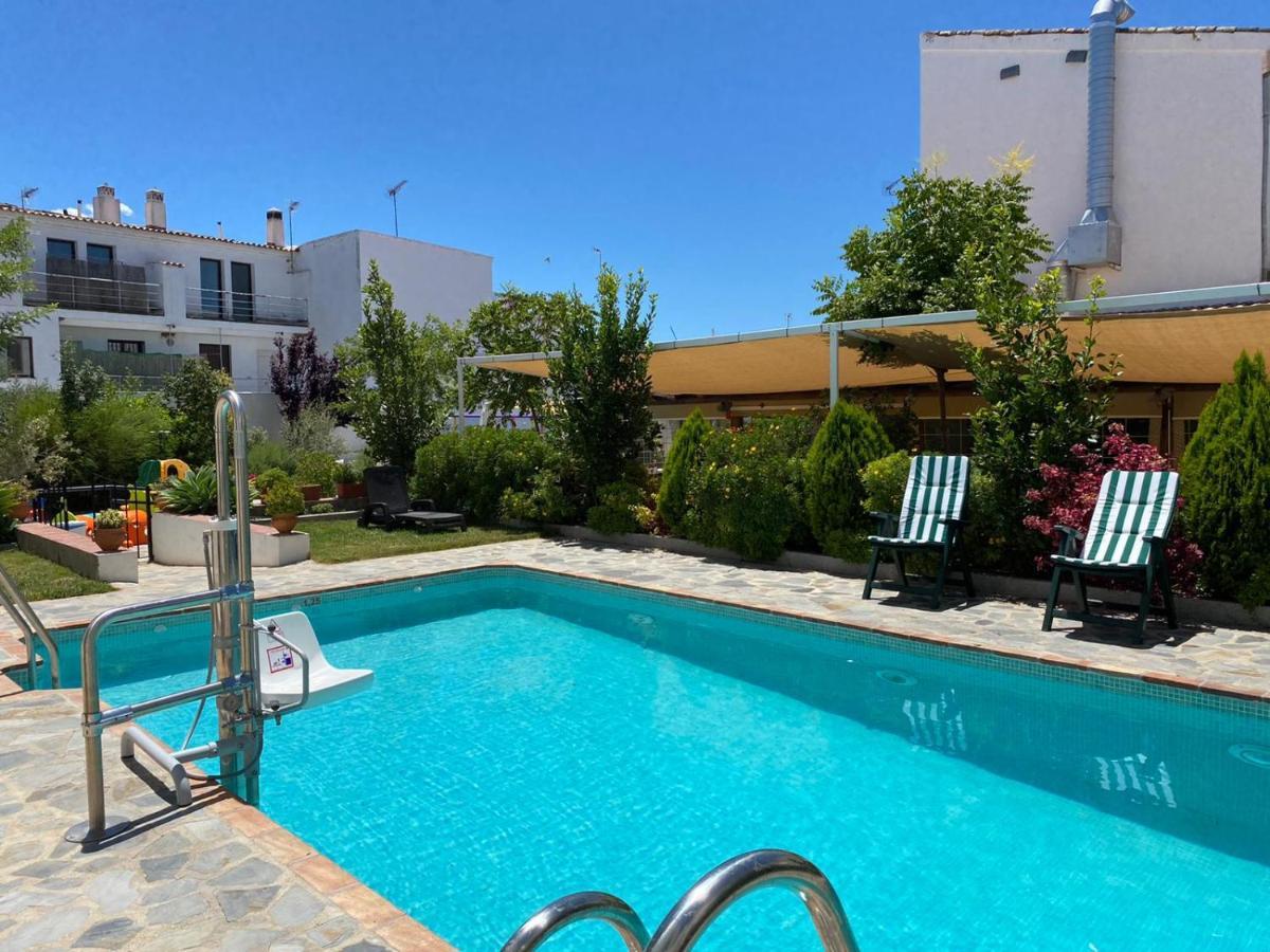 Hotel Entreolivos El Pedroso Kültér fotó