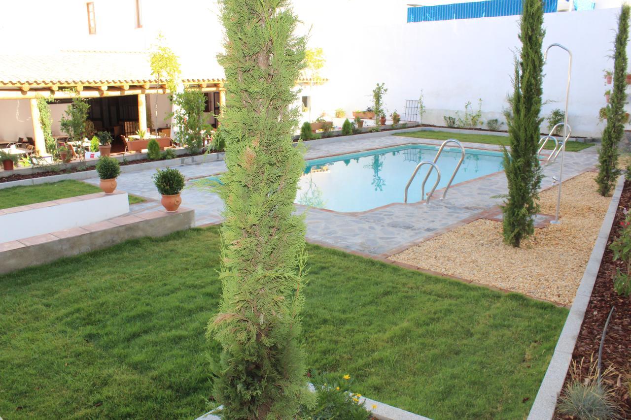 Hotel Entreolivos El Pedroso Kültér fotó